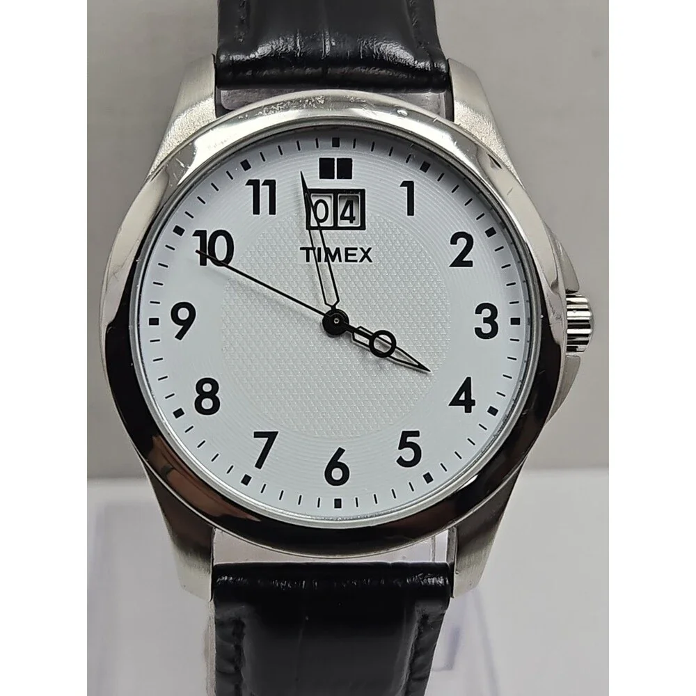 Timex Elevated Classics Big Date Mens White Dial Analog Quartz Watch New Battery